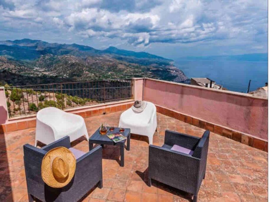 Taormina - The Godfathers Little Mansion Villa Forza dʼAgro Buitenkant foto